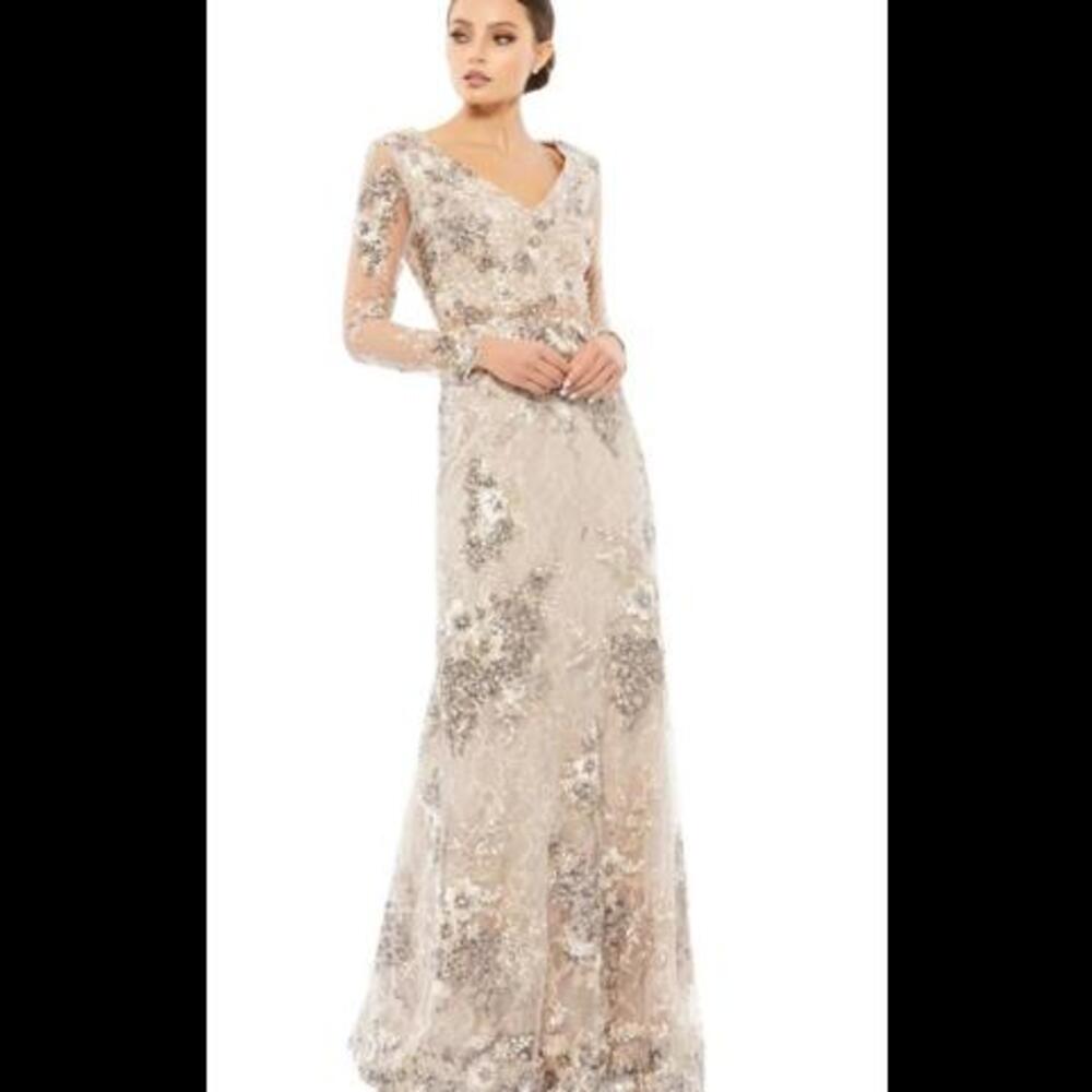 New! Mac Duggal V NECK LONG SLEEVE GOWN MSRP $ 698, SZ 12